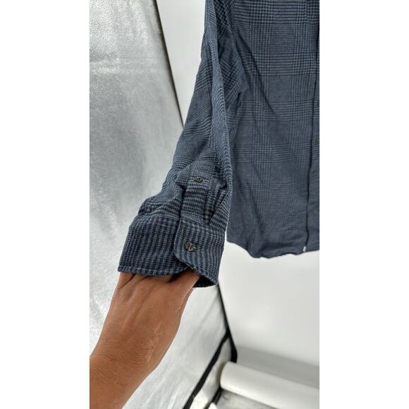 J.Crew Men's button down Cotton Cashmere Flannel Navy Gray Plaid Size L warm - Picture 6 of 7